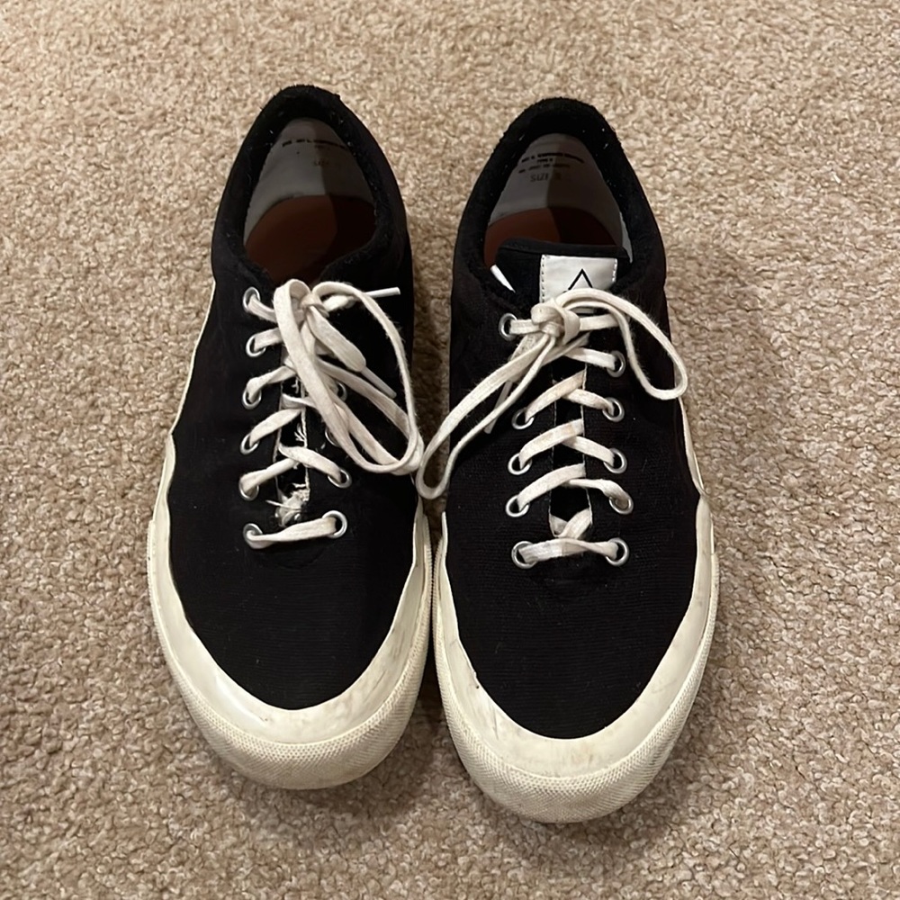 Men’s shoes